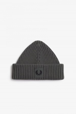 Field Green / Black Fred Perry Branded Patch Ribbed Accessories Beanie | CADFL66333