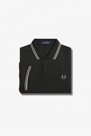 Night Green / Seagrass / Seagrass Fred Perry M3600 Men's Fred Perry Shirt | LCASX47825