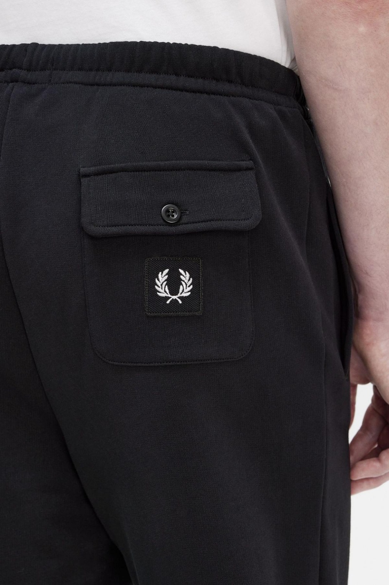 Black Fred Perry Badge Detail Track Pants Men's Trousers | MCAFT81925