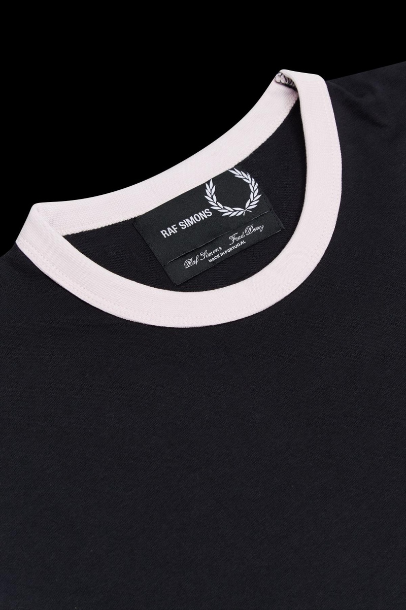 Black Fred Perry Contrast Trim Men's T Shirts | BCASO98673