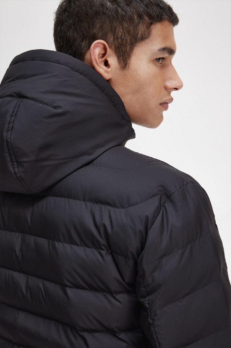 Black Fred Perry Hooded Insulated Men's Coats | CAZDE12034