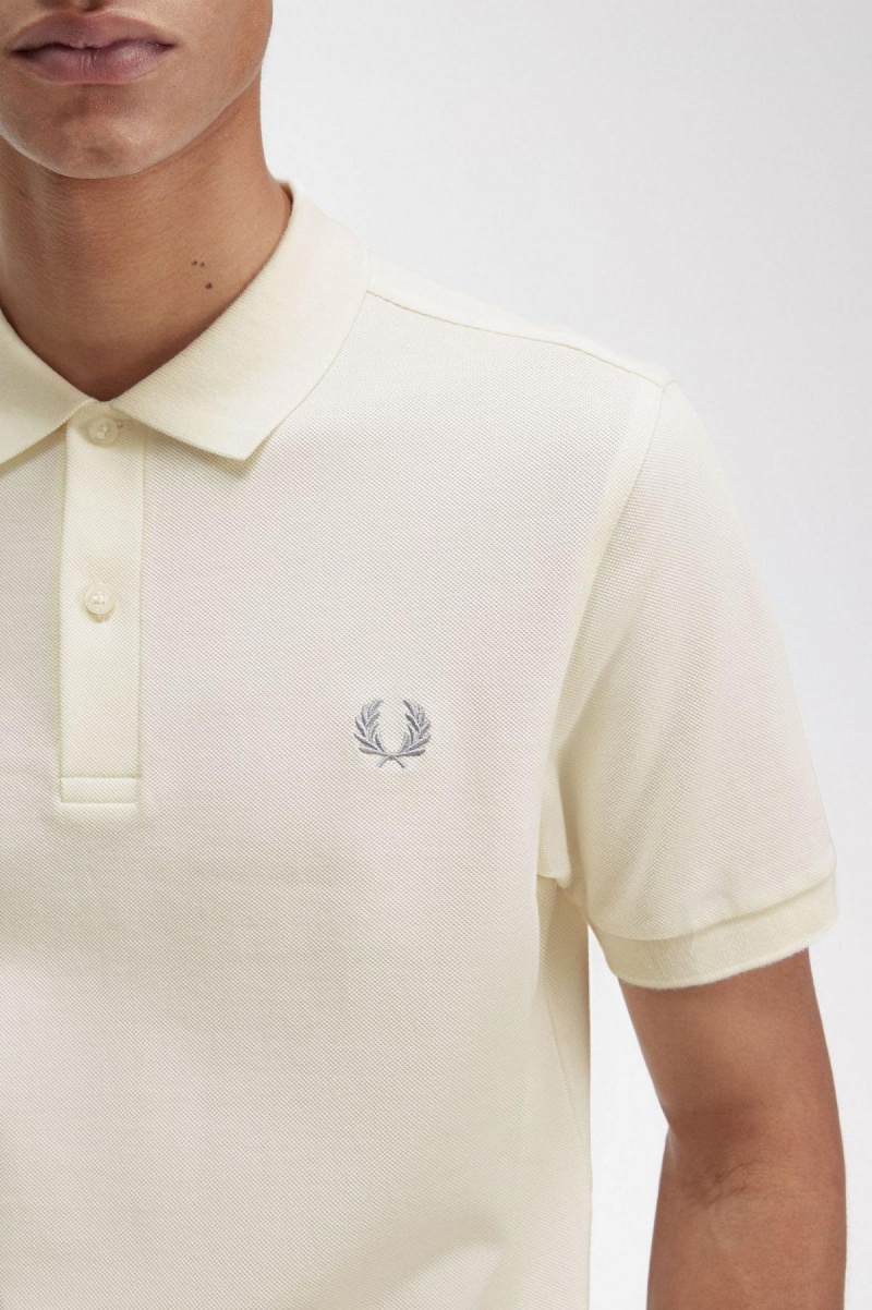 Ecru / Limestone Fred Perry M6000 Men's Polo Shirts | CAICD79947