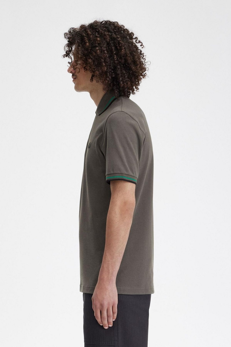 Field Green / Fred Perry Green / Black Fred Perry M12 Men's Polo Shirts | ECAVG43375