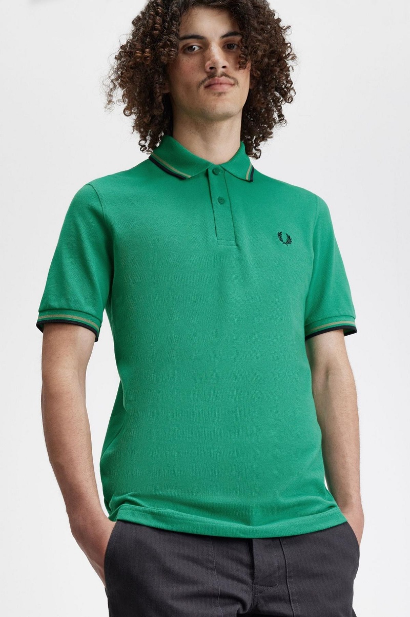 Fred Perry Green / Field Green / Black Fred Perry M12 Men's Polo Shirts | MCAHR74733