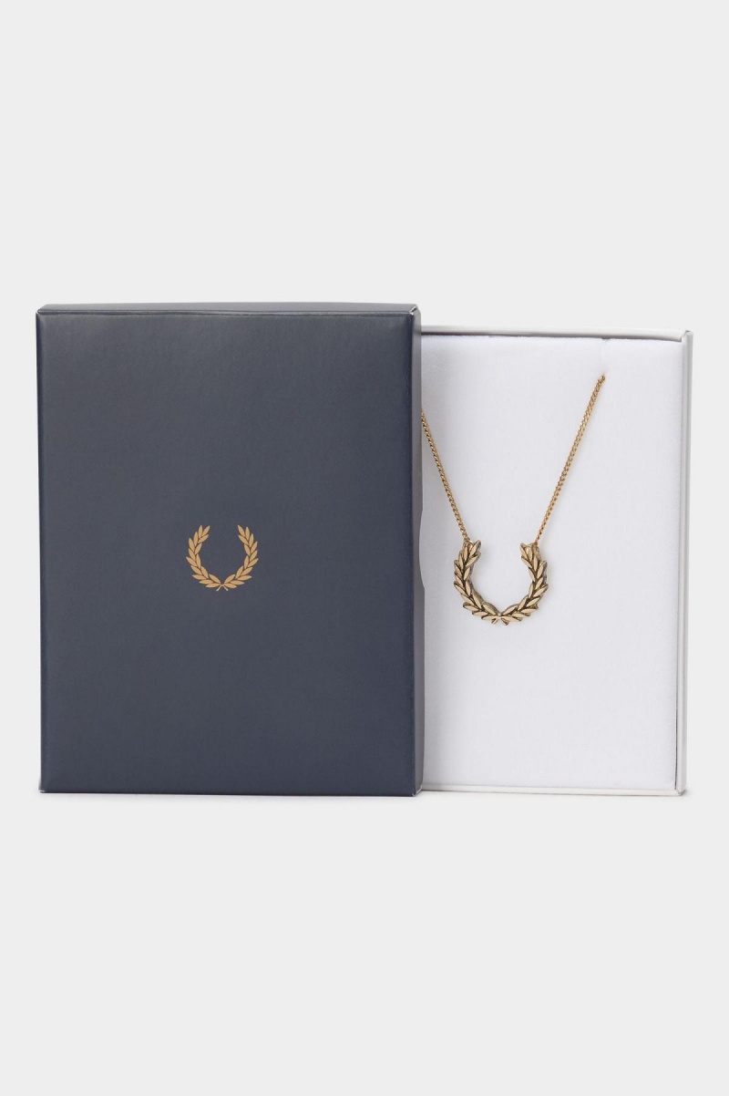 Gold Fred Perry Laurel Wreath Necklace Accessories Jewellery | TCAPQ76908